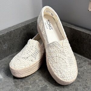 TOMS Women's Cream Crochet Espadrilles